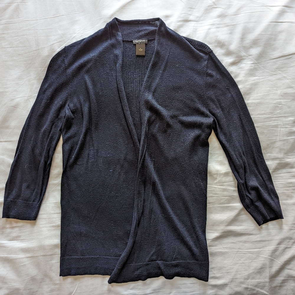 Ann Taylor lightweight fly away cardigan